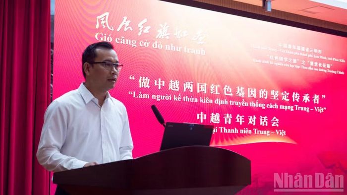 Tham tán Đại sứ quán Việt Nam tại Trung Quốc Nguyễn Thái Trung phát biểu tại buổi đối thoại.