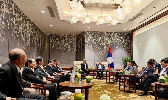 Lãnh đạo VRG diện kiến Thủ tướng Lào Sonexay Siphandone, khẳng định cam kết đầu tư lâu dài, hiệu quả tại Lào