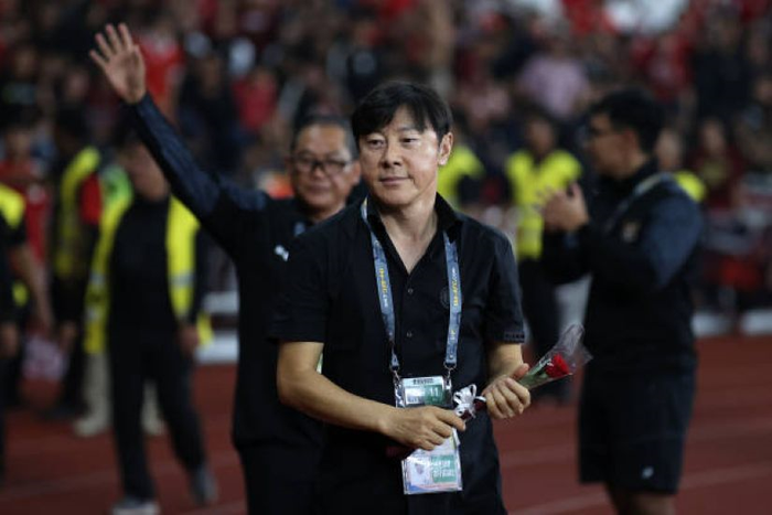 HLV Shin Tae-yong trở lại Indonesia. Ảnh: Getty 