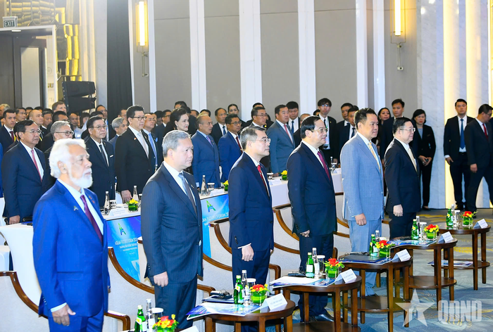 Thủ tướng Lê Minh Hưng và lãnh đạo các nước tham dự phiên khai mạc AFF 2026. Ảnh: TUẤN HUY 