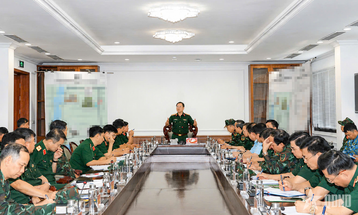  Đại tướng Nguyễn Tân Cương rút kinh nghiệm sau khi tham quan các lực lượng tiến hành hợp luyện.