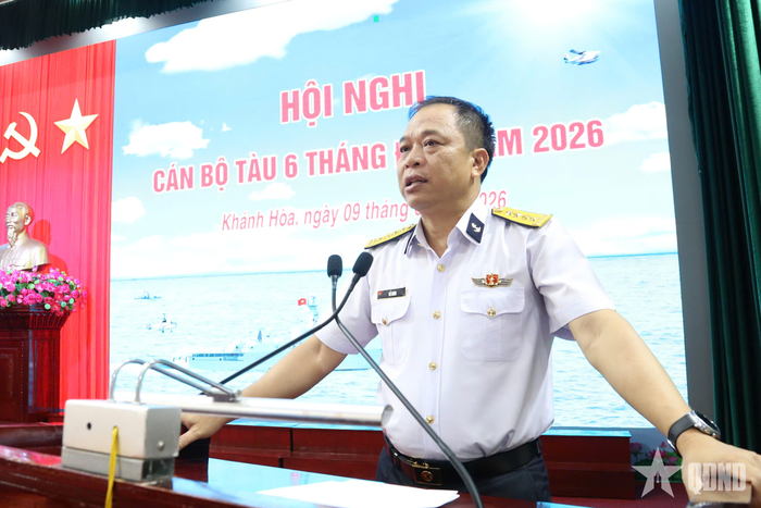 Đại tá Đỗ Minh, Phó tư lệnh Vùng 4 Hải quân phát biểu chỉ đạo hội nghị.