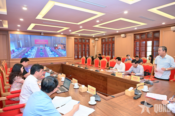 Quang cảnh hội nghị thông qua Báo cáo kết quả kiểm tra của Bộ Chính trị, Ban Bí thư đợt 2 đối với Ban Thường vụ Tỉnh ủy Cao Bằng.