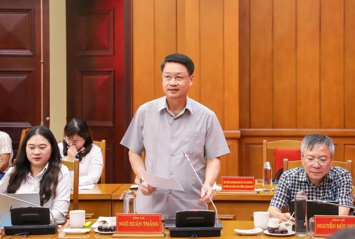 Phó Bí thư Thành ủy Ngô Xuân Thắng phát biểu tại buổi làm việc.