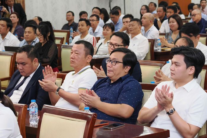 Đại diện doanh nghiệp, nhà đầu tư và các chuyên gia tham dự Hội nghị. Ảnh: HOÀNG HÙNG