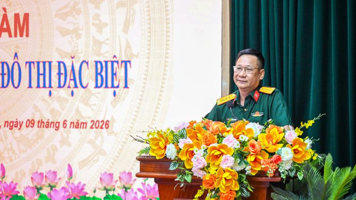 Đại diện Tòa án Quân sự Quân khu 7 tham luận tại tọa đàm