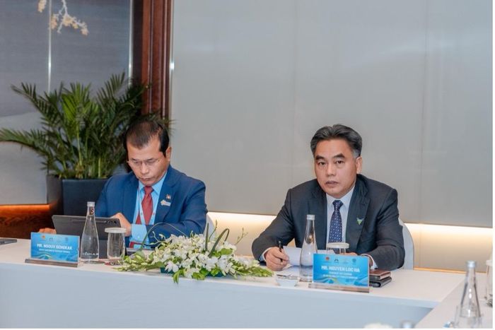  Đồng chí Nguyễn Lộc Hà có buổi tiếp xúc với Phó Tỉnh trưởng tỉnh Siêm Riệp, ông Ngouv Sengkak 