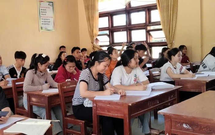 Trường THPT Nguyễn Văn Trỗi có 140 học sinh lớp 12, trong đó khoảng 98% là đồng bào dân tộc thiểu số