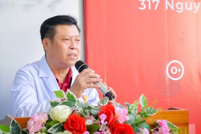 BSCKII Huỳnh Minh Phú, Giám đốc Bệnh viện Huyết học - Truyền máu Cần Thơ cho biết đơn vị cung cấp máu cho hơn 70 bệnh viện ở Đồng bằng sông Cửu Long.