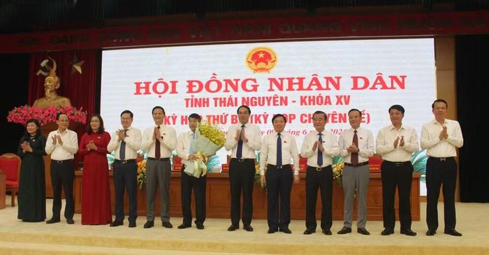Ông Trần Văn Hậu được bầu giữ chức vụ Phó Chủ tịch UBND tỉnh Thái Nguyên.