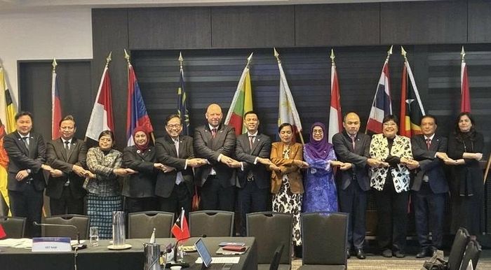 Bà kỳ vọng như thế nào về Diễn đàn Tương lai ASEAN (AFF) năm nay trong việc thúc đẩy một nền tảng đối thoại khu vực nhằm tăng cường hòa bình và ổn định trong bối cảnh quốc tế hiện nay đang có nhiều biến động?