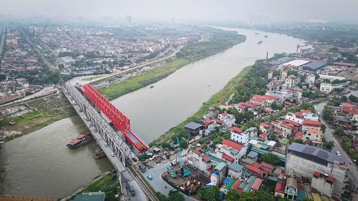 Khi hoàn thiện, cầu Đuống mới được kỳ vọng sẽ nâng cao năng lực vận tải đường bộ, đường sắt và đường thủy, tạo động lực phát triển kinh tế - xã hội cho khu vực phía Đông Bắc Hà Nội và giảm tải áp lực cho Quốc lộ 1B.