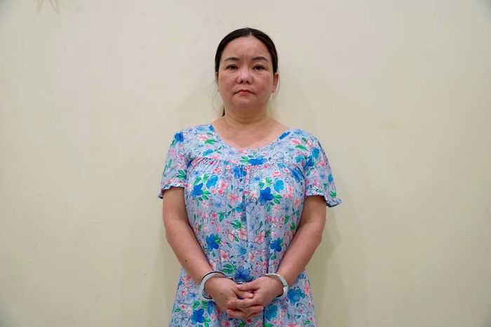 Lâm Bích Dung (SN 1977, ngụ phường Bình Thới) là đối tượng cầm đầu, trực tiếp điều hành hoạt động của Chành cua 46.