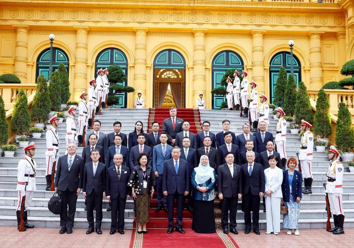 Tổng Bí thư, Chủ tịch nước Tô Lâm và các đại biểu. Ảnh: TTXVN