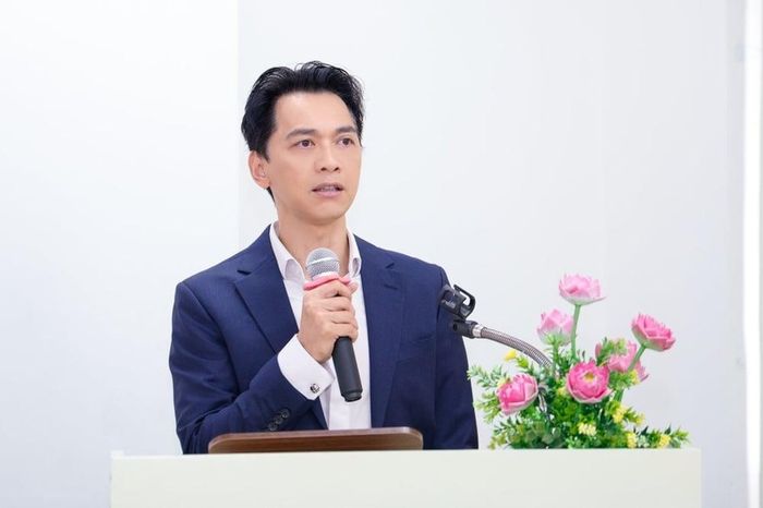 Chủ tịch ACB Trần Hùng Huy cho biết việc tập trung vào đào tạo và phát triển con người không chỉ là một nhiệm vụ, mà còn là một cái "duyên" gắn liền với lịch sử hình thành.