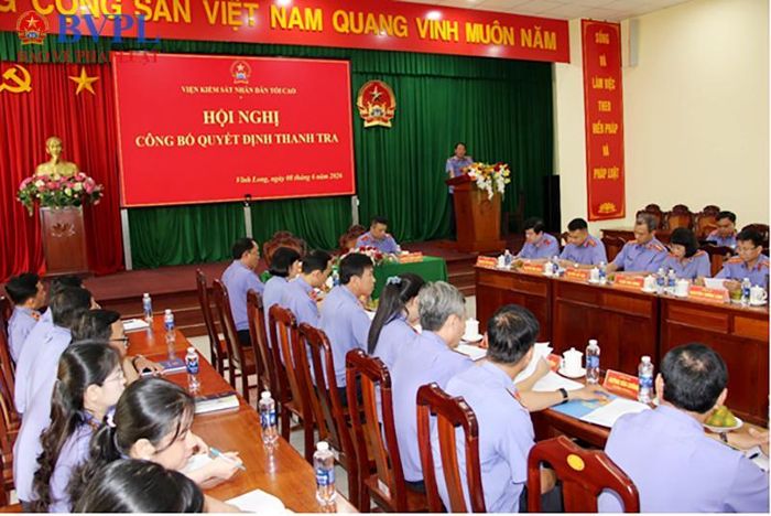  Toàn cảnh Hội nghị công bố Quyết định thanh tra tại VKSND tỉnh Vĩnh Long.