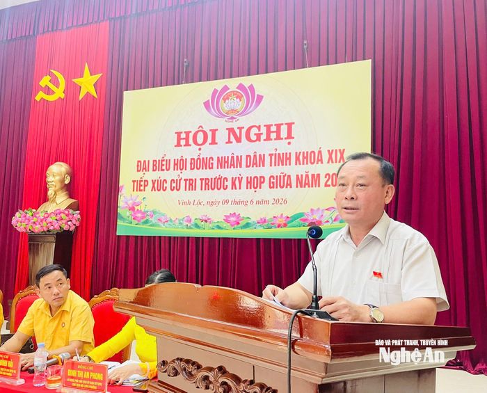 Đồng chí Phan Đức Đồng phát biểu tại buổi tiếp xúc. Ảnh: Dương Tân
