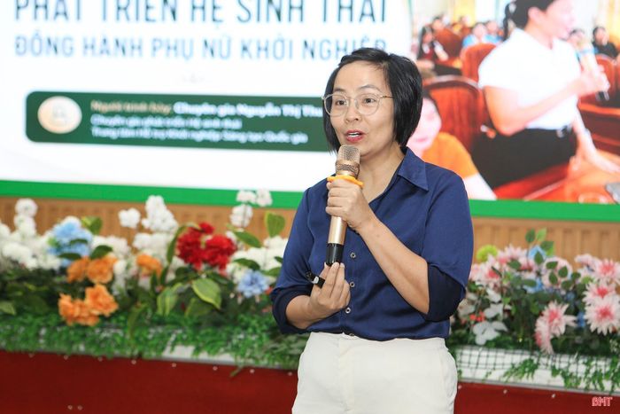 Bà Nguyễn Thị Thu - chuyên gia phát triển hệ sinh thái thuộc Trung tâm Hỗ trợ khởi nghiệp đổi mới sáng tạo quốc gia (Bộ KH&CN) sẽ đồng hành với phụ nữ Hà Tĩnh trong vai trò thành viên Tổ tư vấn hỗ trợ phụ nữ khởi nghiệp.
