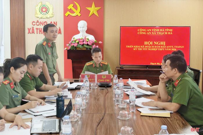 Công an xã Thạch Hà họp triển khai công tác bảo vệ, đảm bảo ANTT, ATGT cho Kỳ thi tốt nghiệp THPT năm 2026.