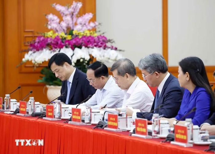 Các đại biểu tham dự cuộc làm việc. (Ảnh: Thống Nhất/TTXVN)