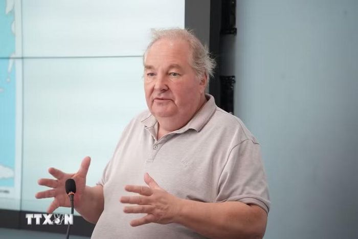 Giáo sư, Tiến sỹ khoa học Dmitry Valentinovich Mosyakov. (Ảnh: Văn Hiếu/TTXVN)