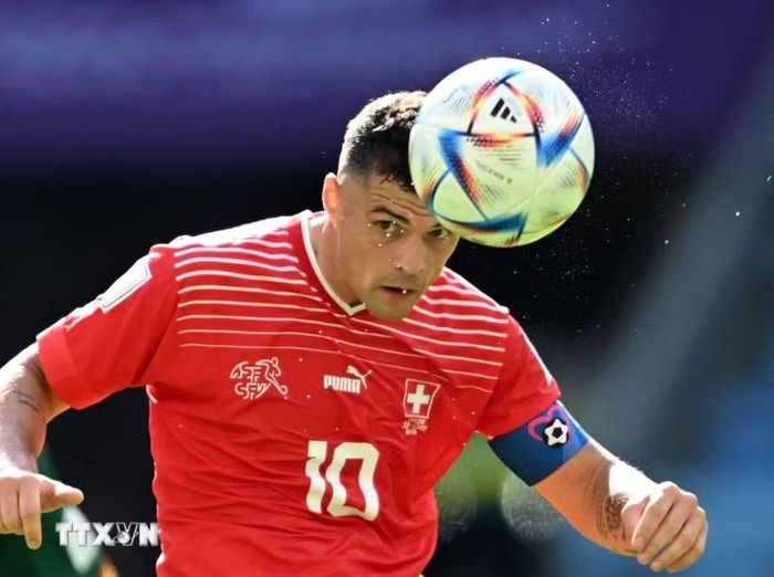 Granit Xhaka đóng vai trò thủ lĩnh của Thụy Sĩ tại World Cup 2026. (Ảnh: AFP/TTXVN)