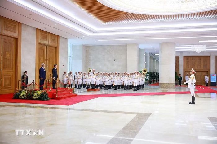 Lễ đón Thủ tướng Timor-Leste Kay Rala Xanana Gusmão sang thăm chính thức Việt Nam và tham dự Diễn đàn Tương lai ASEAN lần thứ ba. (Ảnh: Dương Giang/TTXVN)