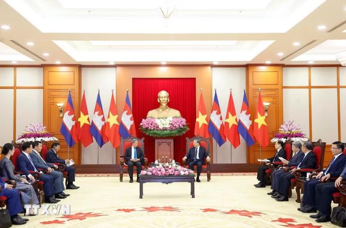 Tổng Bí thư, Chủ tịch nước Tô Lâm tiếp Thủ tướng Campuchia Hun Manet. (Ảnh: Thống Nhất/TTXVN)
