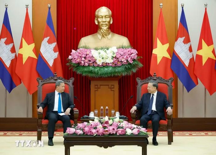 Tổng Bí thư, Chủ tịch nước Tô Lâm tiếp Thủ tướng Campuchia Hun Manet. (Ảnh: Thống Nhất/TTXVN)