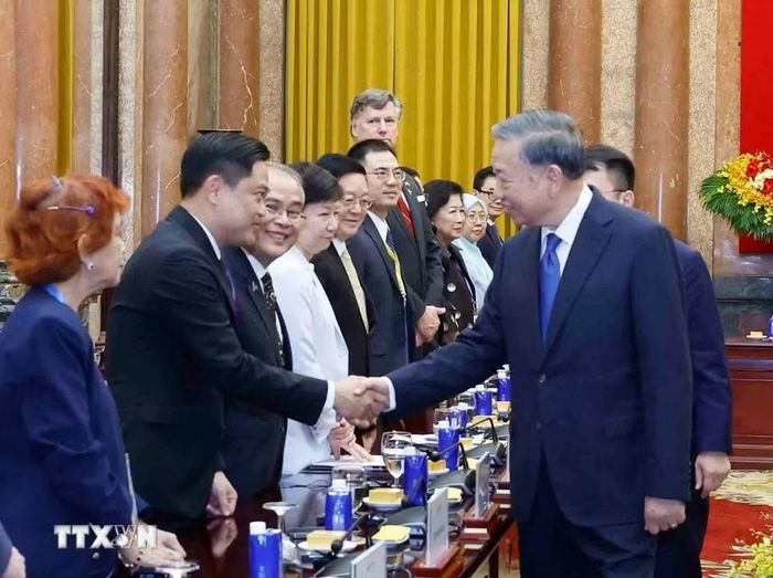 Tổng Bí thư, Chủ tịch nước Tô Lâm và các đại biểu. (Ảnh: Thống Nhất/TTXVN)