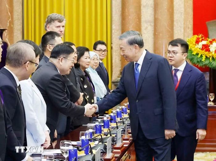 Tổng Bí thư, Chủ tịch nước Tô Lâm và các đại biểu. (Ảnh: Thống Nhất/TTXVN)