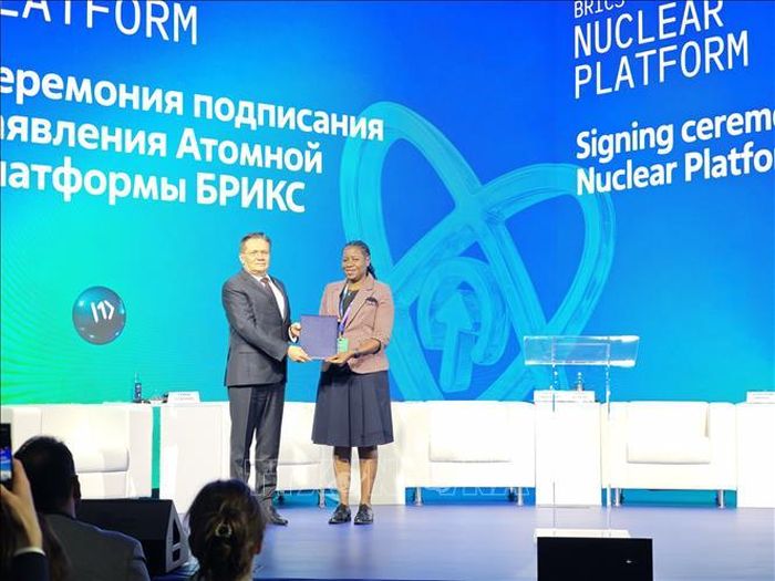 Ký tuyên bố chung của Nền tảng Năng lượng Hạt nhân BRICS.