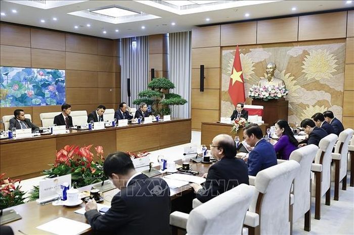 Chủ tịch Quốc hội Trần Thanh Mẫn tiếp Lãnh đạo các thành phố ASEAN. Ảnh: Doãn Tấn/TTXVN