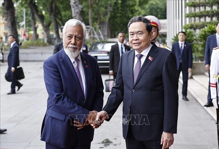 Chủ tịch Quốc hội Trần Thanh Mẫn đón Thủ tướng nước Cộng hòa Dân chủ Timor-Leste Kay Rala Xanana Gusmão. Ảnh: Doãn Tấn/TTXVN