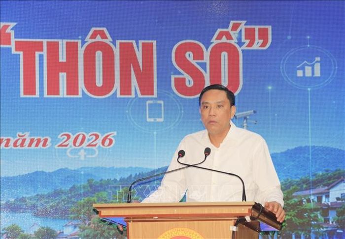 Phó Bí thư Thường trực Tỉnh ủy, Chủ tịch HĐND tỉnh Lào Cai Hoàng Giang phát biểu tại lễ ra mắt.