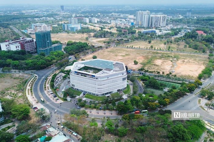 Đại diện UBND Tp.HCM cho biết, sau khi dự án Đại học Quốc gia Tp.HCM hoàn thành, nhiều trường đại học sẽ chuyển về khu vực trên, và nơi đây sẽ trở thành trung tâm giáo dục của thành phố.