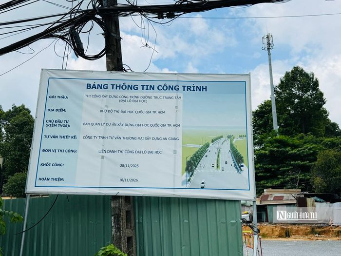 Tuyến đường vào Đại học Quốc gia Tp.HCM nếu hoàn thiện sẽ có quy mô 8 làn xe, kết nối từ cổng chính vào khu đô thị đại học, thay thế tuyến đường hiện hữu chật hẹp và thường xuyên xuống cấp.