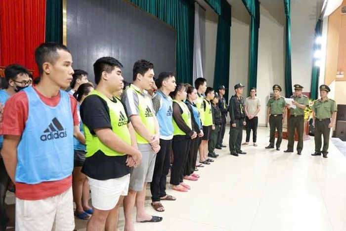 Cơ quan An ninh điều tra đã ra quyết định khởi tố vụ án hình sự, khởi tố 53 bị can trong đường dây.