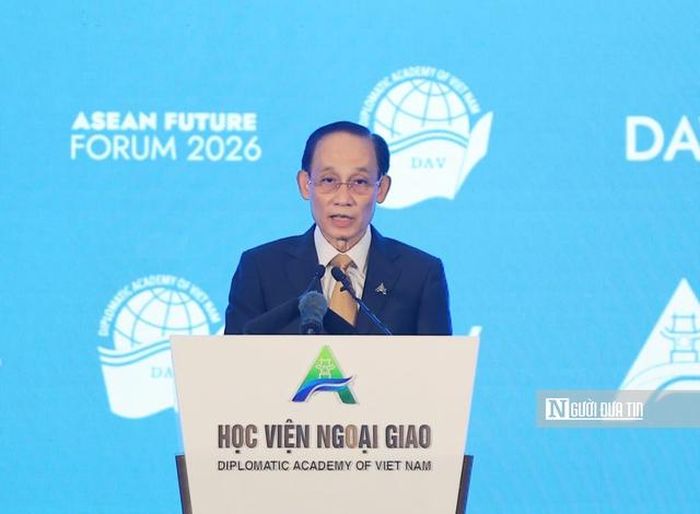 Ủy viên Bộ Chính trị, Bộ trưởng Bộ Ngoại giao Lê Hoài Trung phát biểu tại diễn đàn.