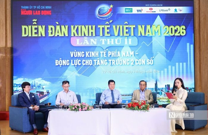 Các diễn giả tại diễn đàn