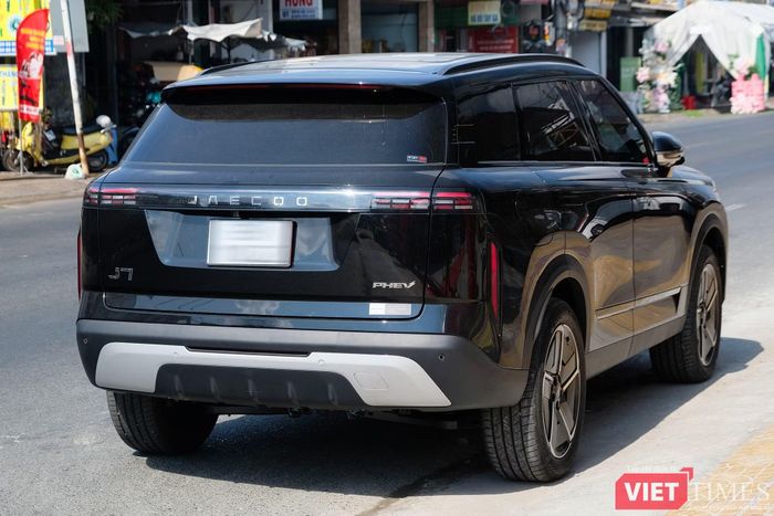 Jaecoo J7 PHEV sử dụng động cơ điện làm nguồn dẫn động chính, trong khi động cơ xăng chủ yếu đóng vai trò phát điện. Ảnh: Thượng Tâm.
