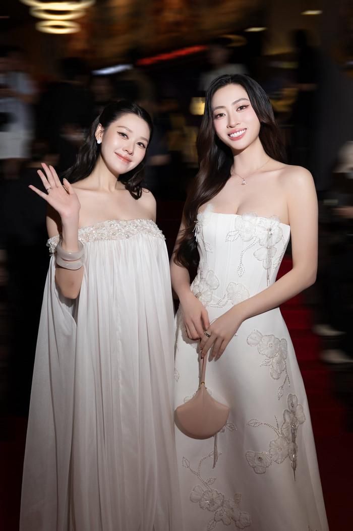 Lương Thùy Linh có mối quan hệ thân thiết với nhiều hoa, á hậu nổi tiếng. Ảnh: FBNV