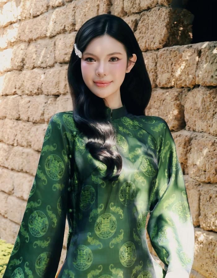 Tường San gây xôn xao khi chia sẻ về Miss International Queen Vietnam 2023.