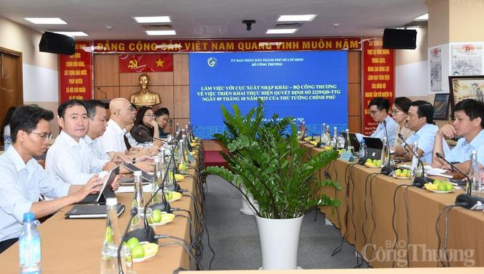 Đại biểu tham dự sự kiện.