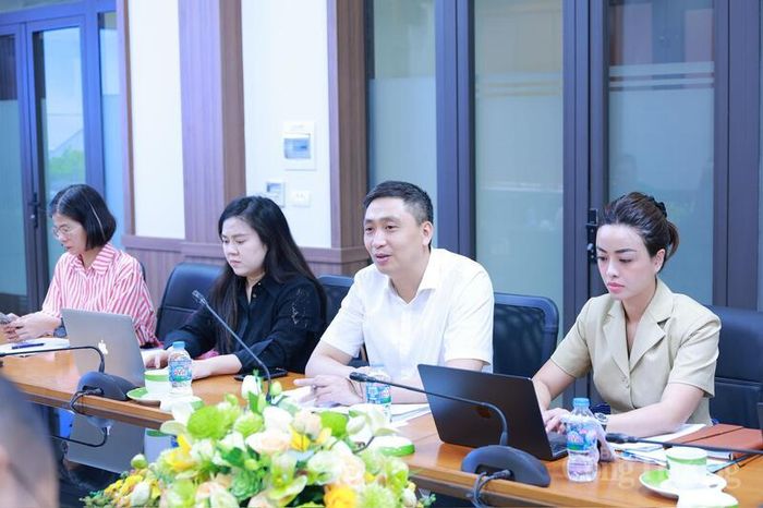 Ông Hoàng Minh Chiến - Phó Cục trưởng Cục Xúc tiến thương mại (Bộ Công Thương), Phó Trưởng Ban Thư ký Chương trình Thương hiệu Quốc gia Việt Nam tại buổi làm vịec với Tập đoàn Dabaco. Ảnh: Quỳnh Trang