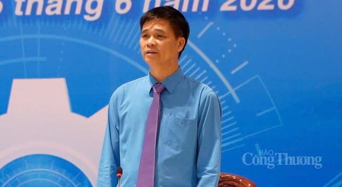 Ông Ngọ Duy Hiểu, Phó Chủ tịch Tổng Liên đoàn Lao động Việt Nam. Ảnh: Tô Sơn