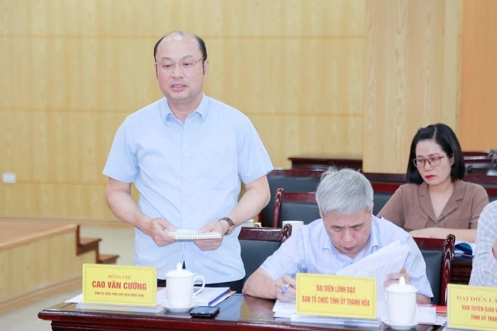 Phó Chủ tịch UBND tỉnh Cao Văn Cường phát biểu tại hội nghị.