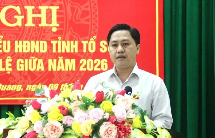Đồng chí Lê Văn Tiến, Giám đốc Sở Nông nghiệp và Môi trường giải đáp một số nội dung liên quan đến xử lý rác thải.