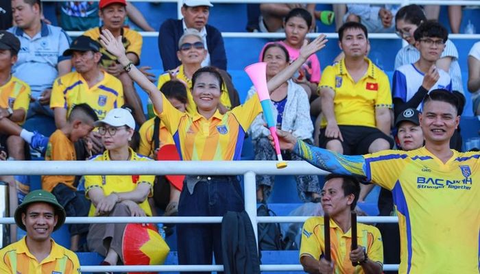 Người hâm mộ Bắc Ninh FC đồng hành, cổ vũ đội tại Giải hạng Nhất quốc gia 2025-2026.