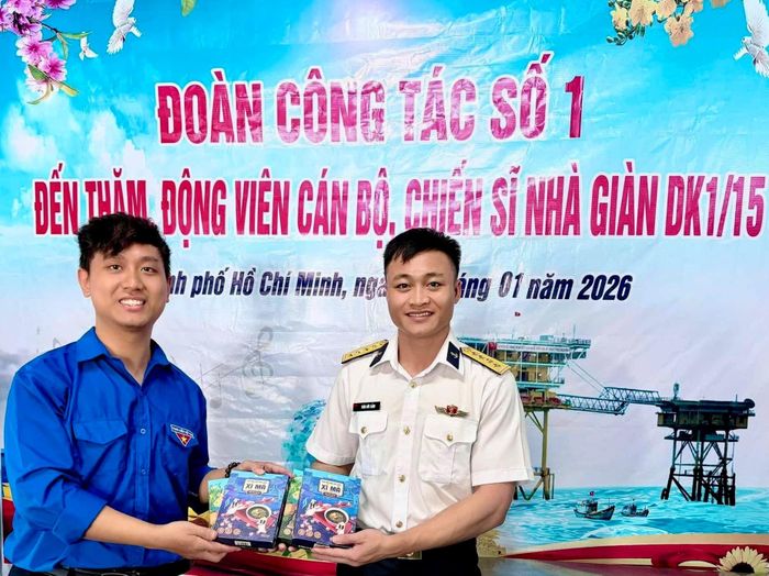 Những sản phẩm của CaThiFood mang hương vị xứ Quảng được gửi tới Trường Sa và nhà giàn DK1. Ảnh do nhân vật cung cấp